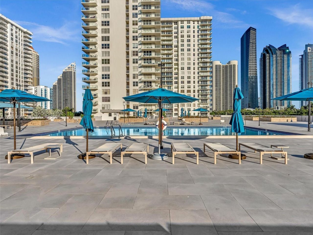 230 174th St , Unit 712, Sunny Isles Beach, FL 33160 Photo