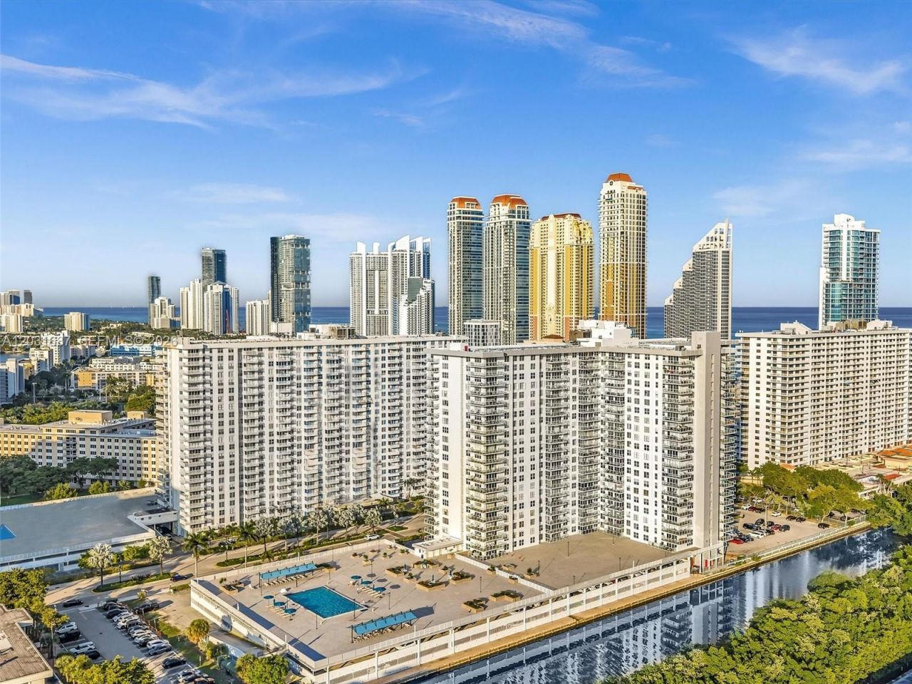 230 174th St , Unit 712, Sunny Isles Beach, FL 33160 Photo