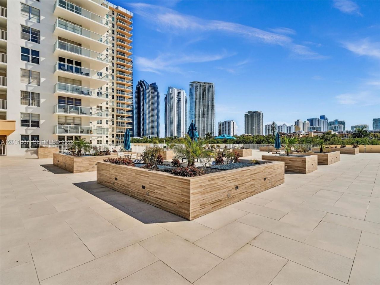 230 174th St , Unit 712, Sunny Isles Beach, FL 33160 Photo