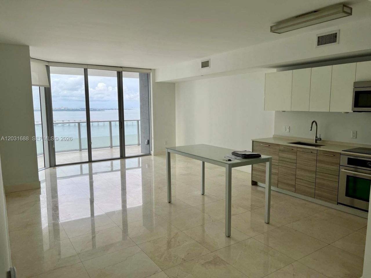 1300 Brickell Bay Dr , Unit 3506, Miami, FL 33131 Photo
