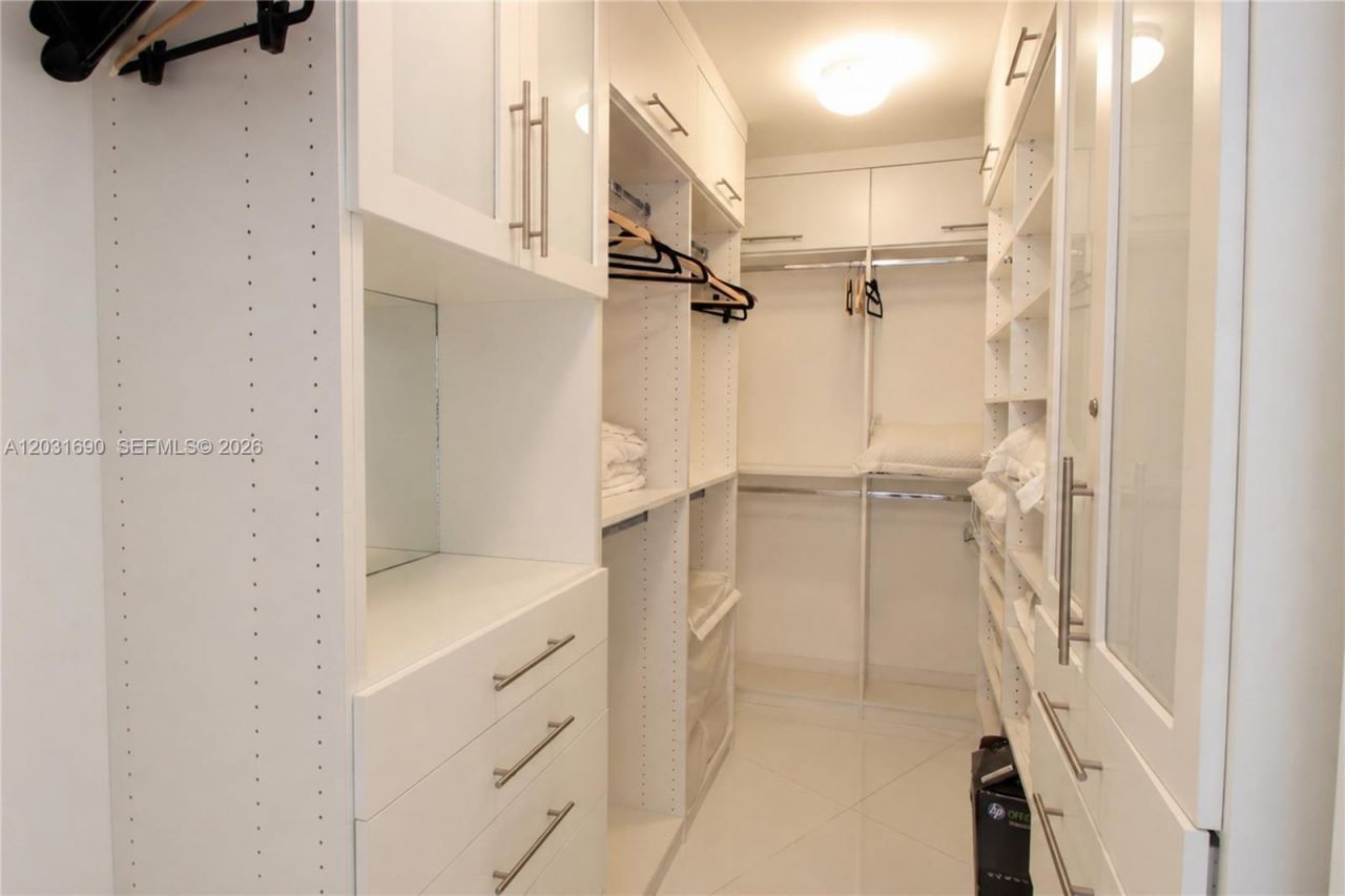 15811 Collins Ave , Unit 403, Sunny Isles Beach, FL 33160 Photo