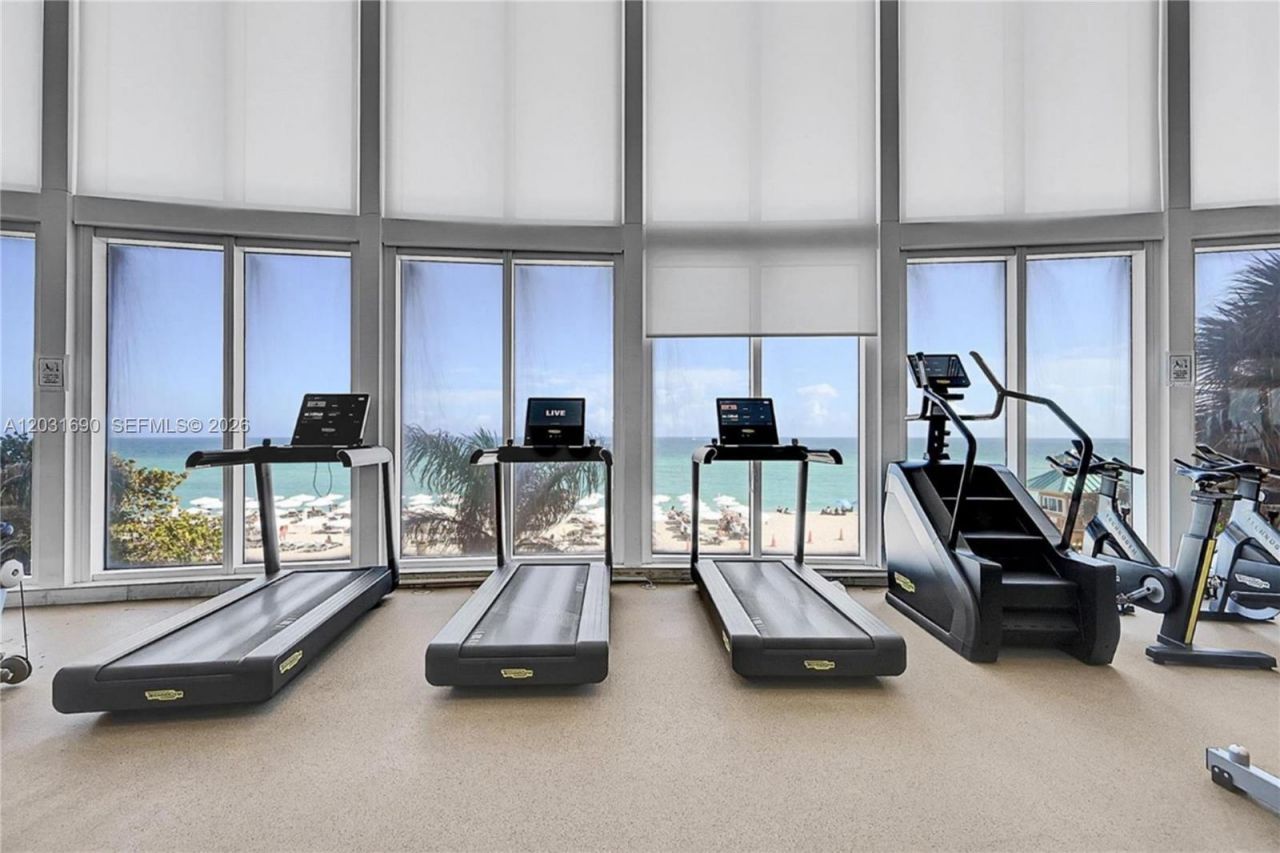 15811 Collins Ave , Unit 403, Sunny Isles Beach, FL 33160 Photo