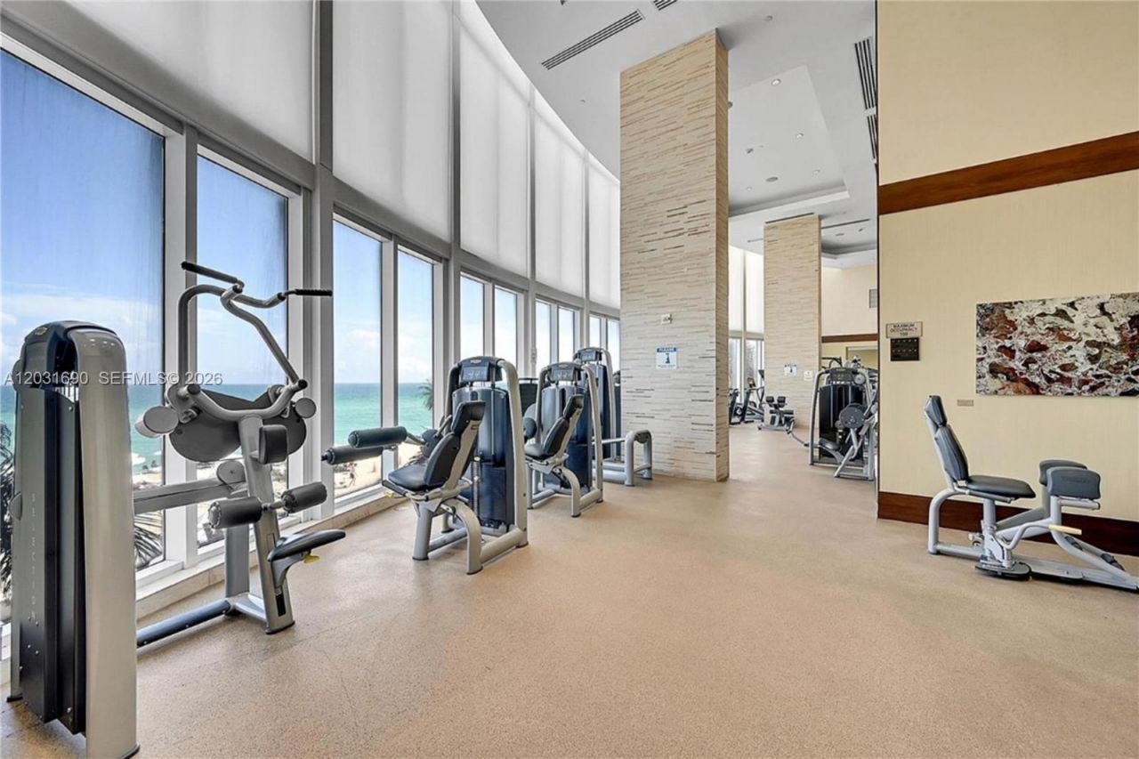 15811 Collins Ave , Unit 403, Sunny Isles Beach, FL 33160 Photo