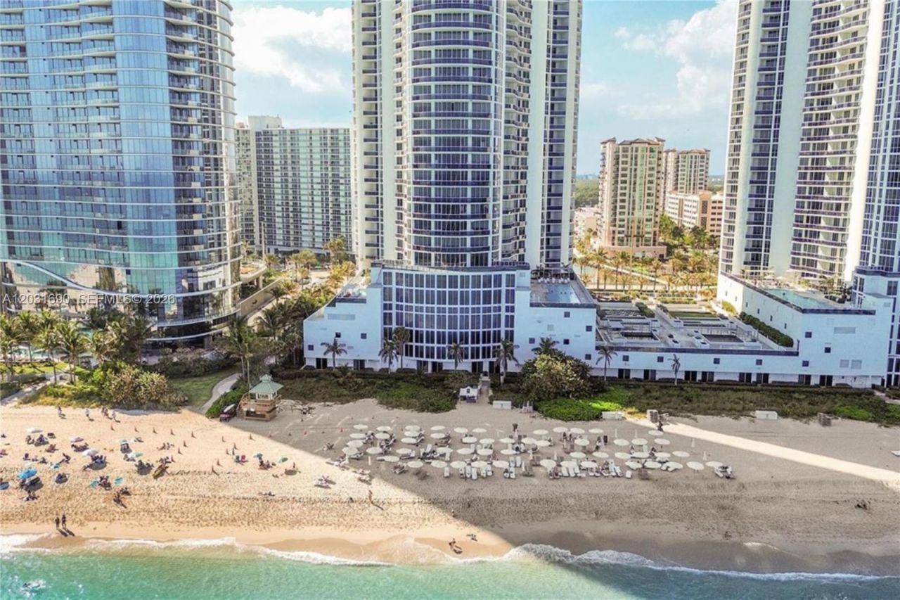 15811 Collins Ave , Unit 403, Sunny Isles Beach, FL 33160 Photo