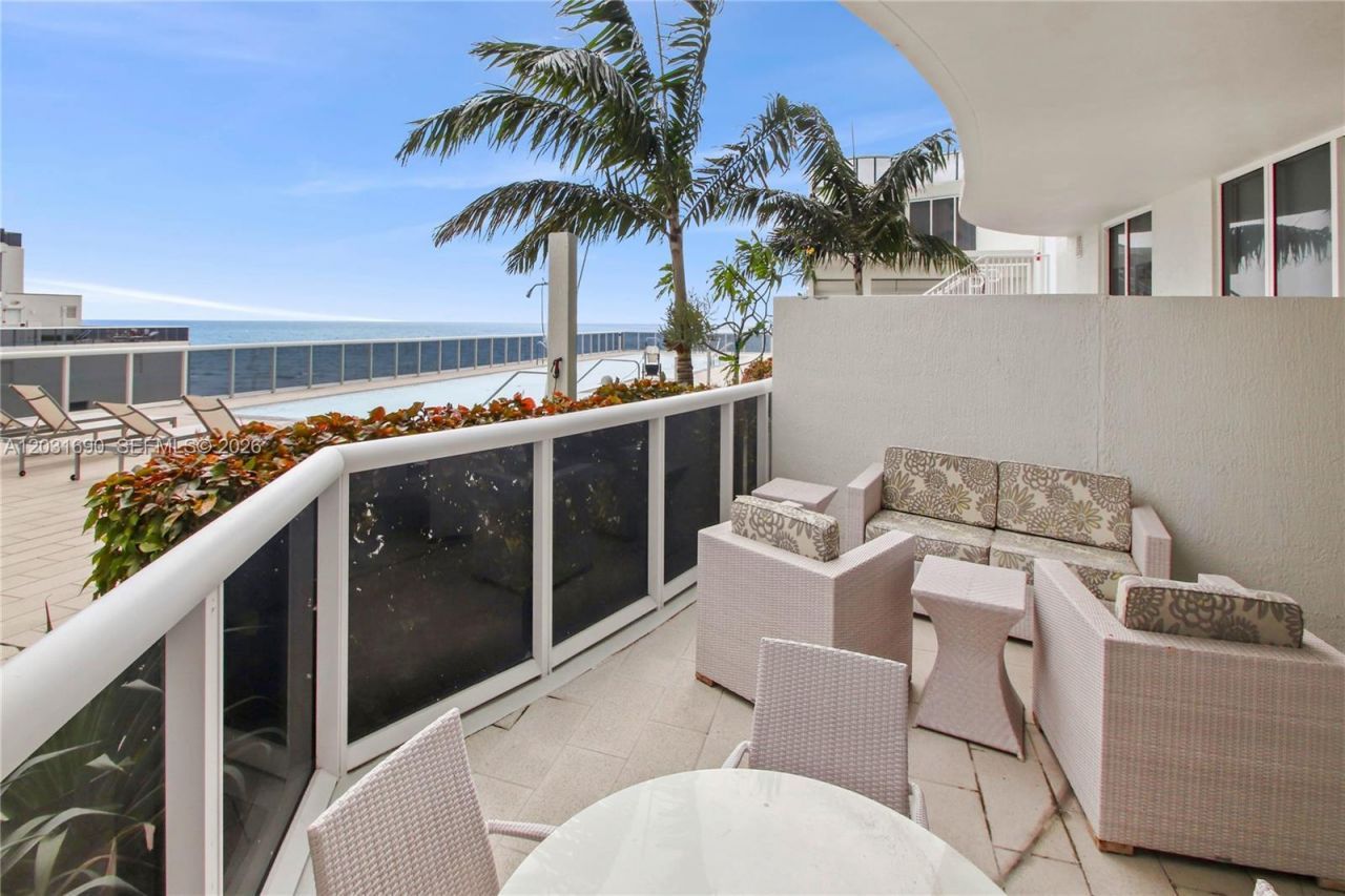 15811 Collins Ave , Unit 403, Sunny Isles Beach, FL 33160 Photo
