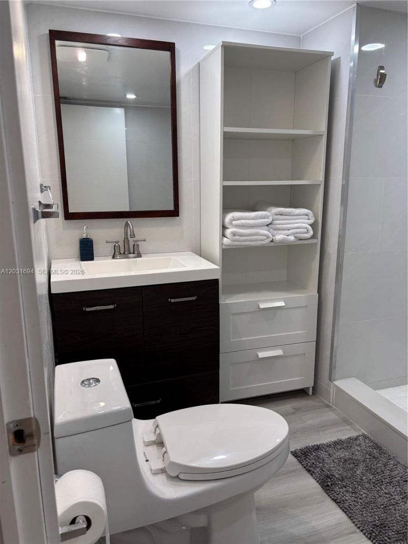 1717 N Bayshore Dr, Unit A-1652, Miami, FL 33132 Photo
