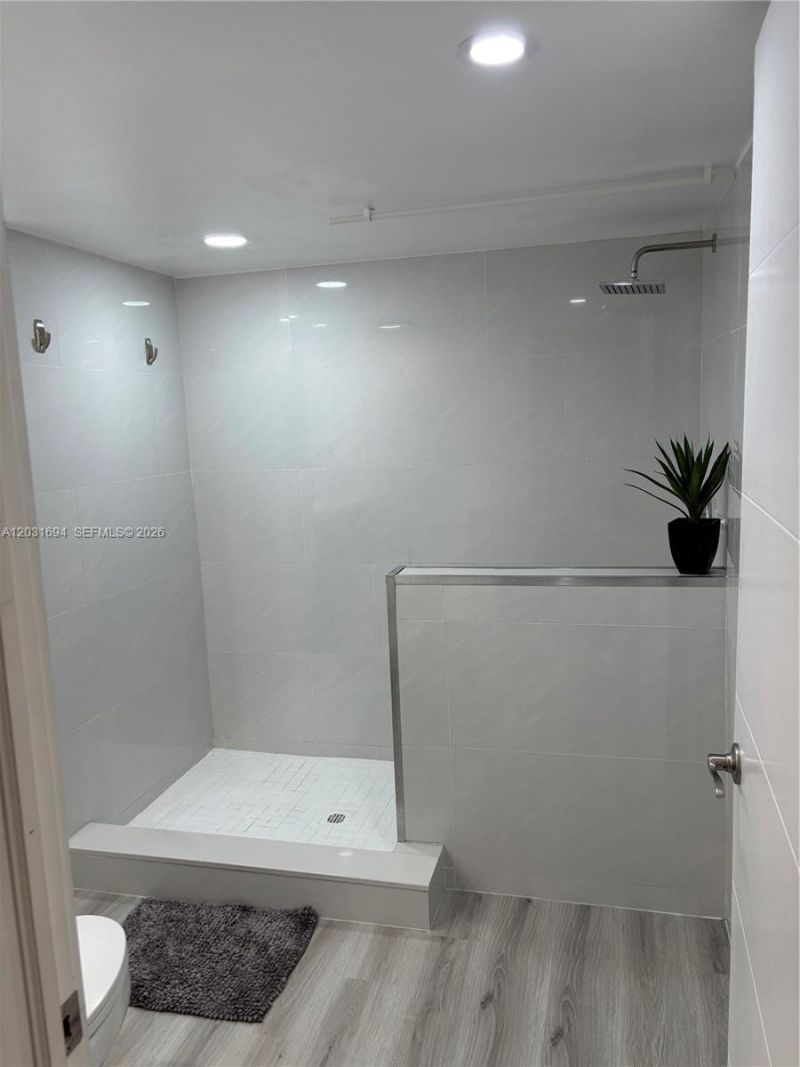 1717 N Bayshore Dr, Unit A-1652, Miami, FL 33132 Photo