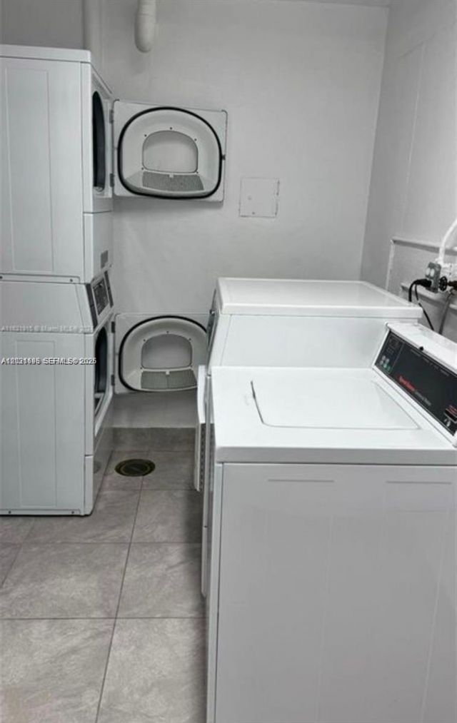 1865 79th St Cswy , Unit 9A, North Bay Village, FL 33141 Photo
