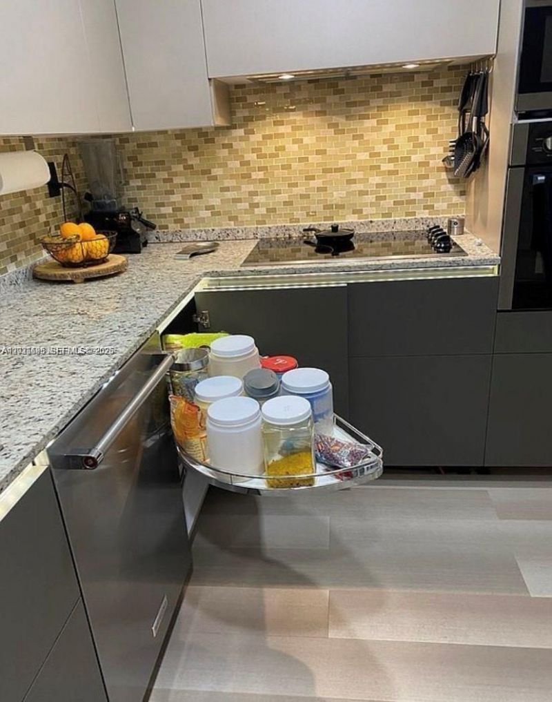 1865 79th St Cswy , Unit 9A, North Bay Village, FL 33141 Photo