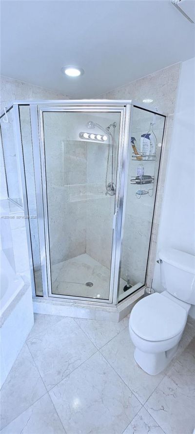 7910 Harbor Island Dr , Unit 708, North Bay Village, FL 33141 Photo