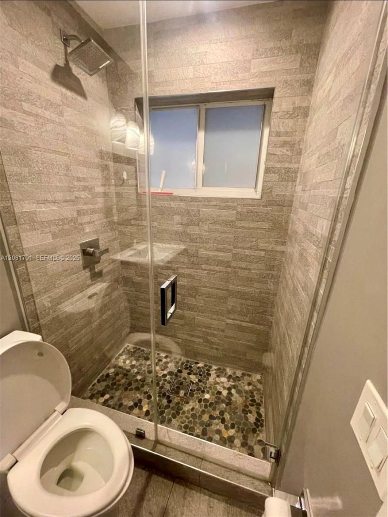 6220 W 10th Ave, Hialeah, FL 33012 Photo