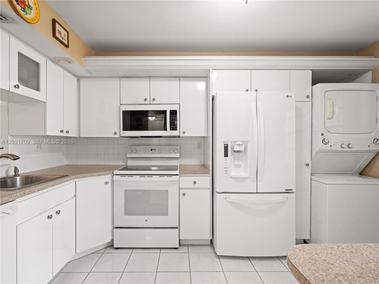 901 Colony Point Cir , Unit 112, Pembroke Pines, FL 33026 Photo