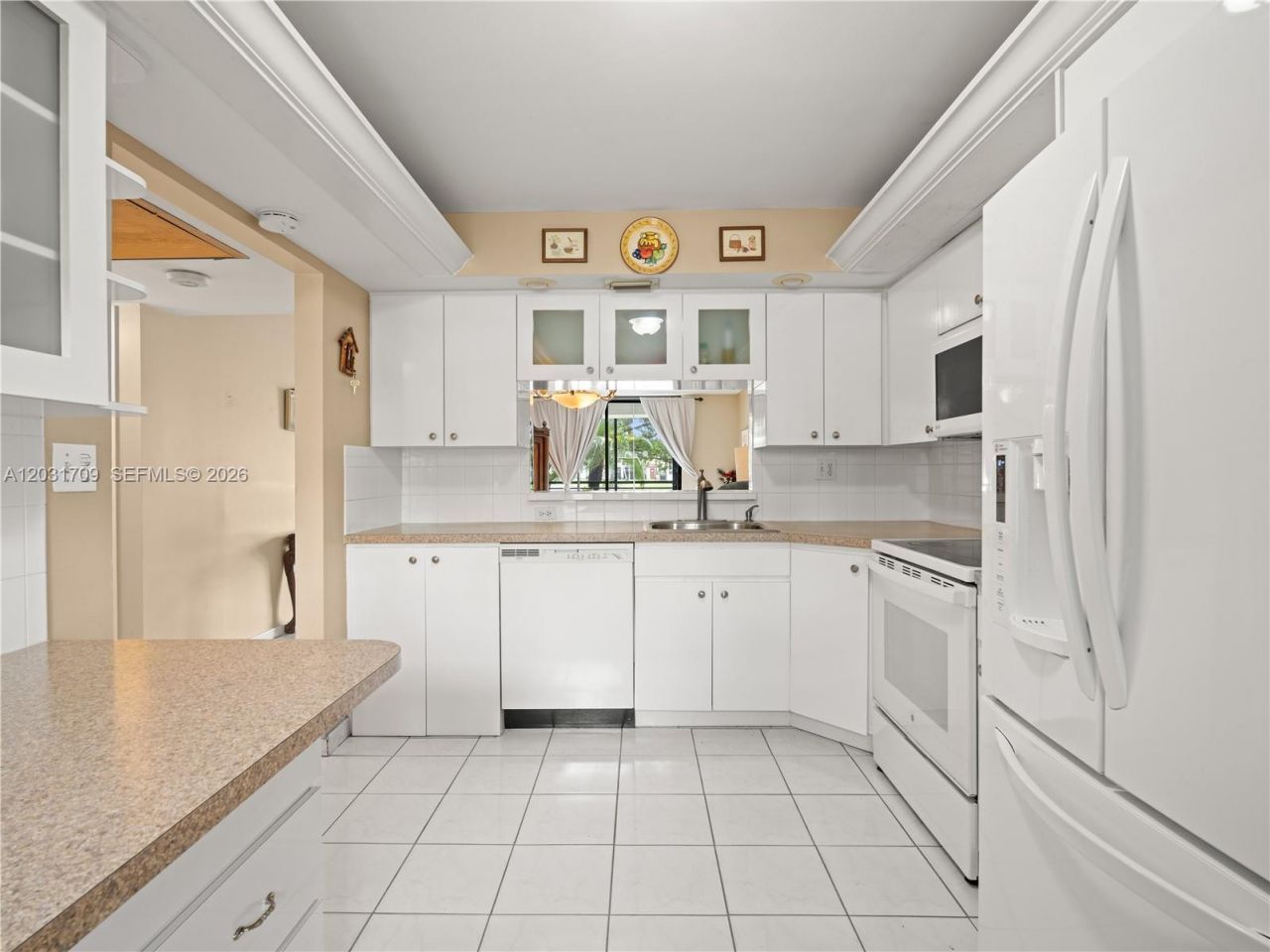 901 Colony Point Cir , Unit 112, Pembroke Pines, FL 33026 Photo
