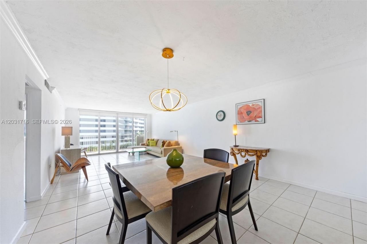 10350 W Bay Harbor Dr , Unit 5E, Bay Harbor Islands, FL 33154 Photo
