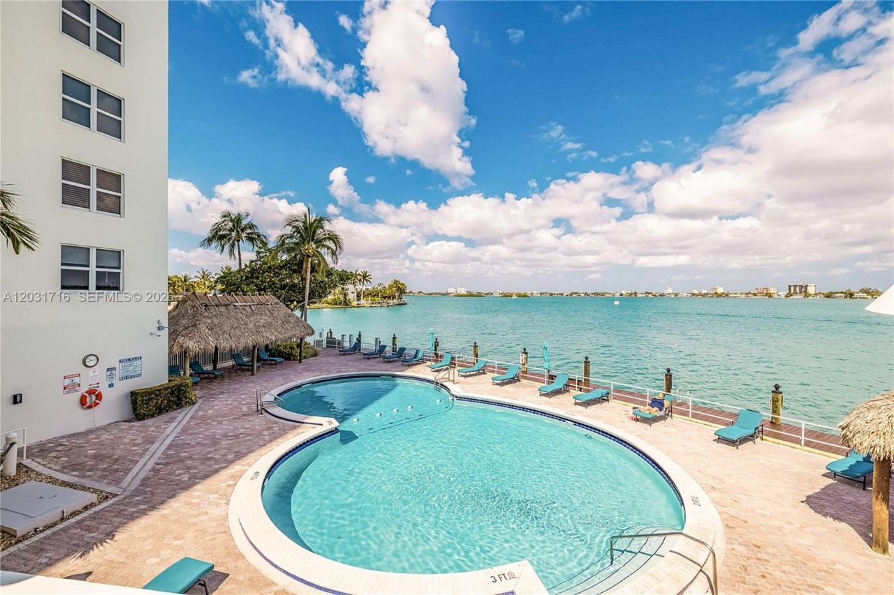 10350 W Bay Harbor Dr , Unit 5E, Bay Harbor Islands, FL 33154 Photo
