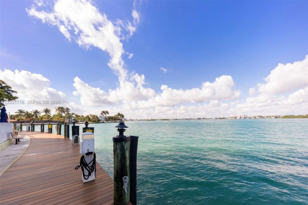 10350 W Bay Harbor Dr , Unit 5E, Bay Harbor Islands, FL 33154 Photo