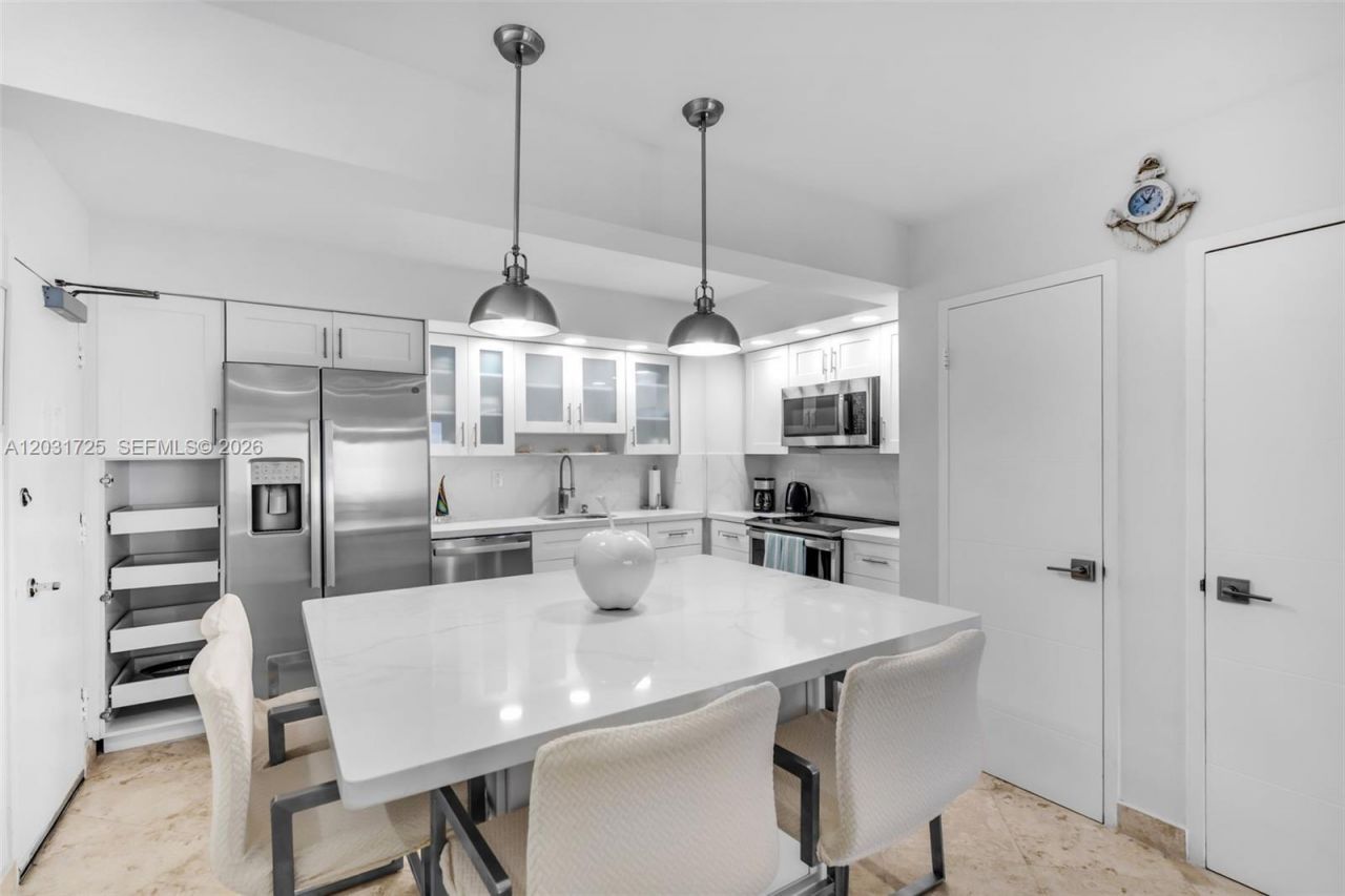 9195 Collins Ave , Unit 601, Surfside, FL 33154 Photo