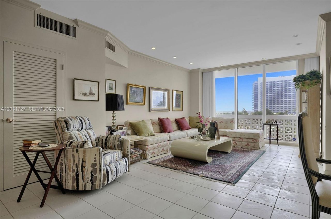 4747 Collins Ave, Unit 510, Miami Beach, FL 33140 Photo