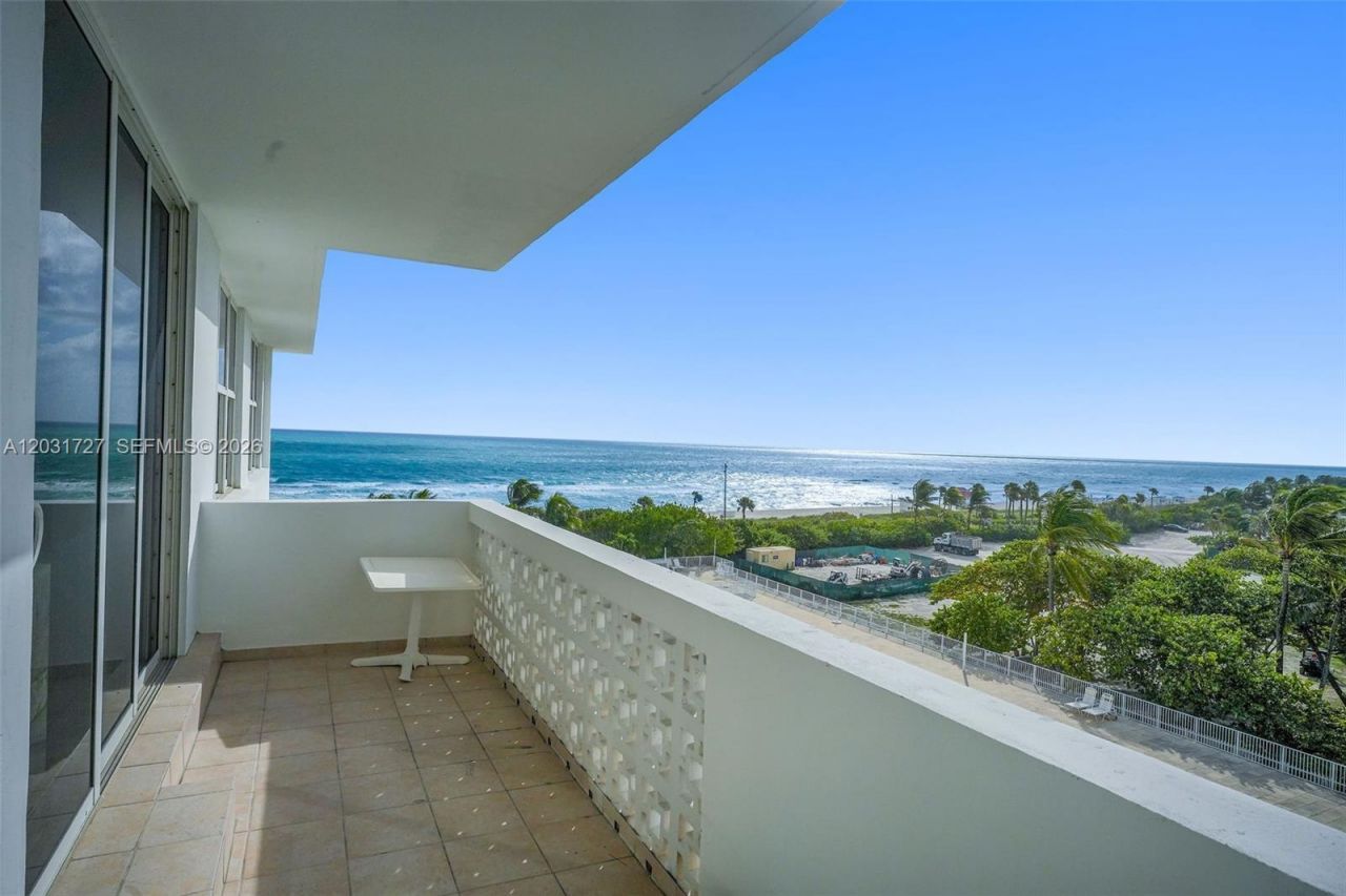4747 Collins Ave, Unit 510, Miami Beach, FL 33140 Photo