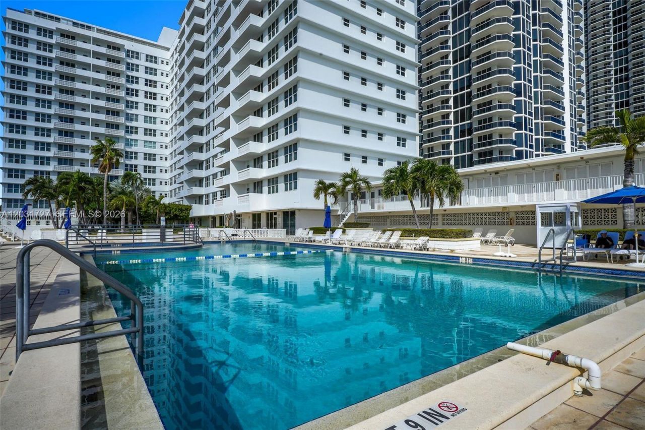 4747 Collins Ave, Unit 510, Miami Beach, FL 33140 Photo