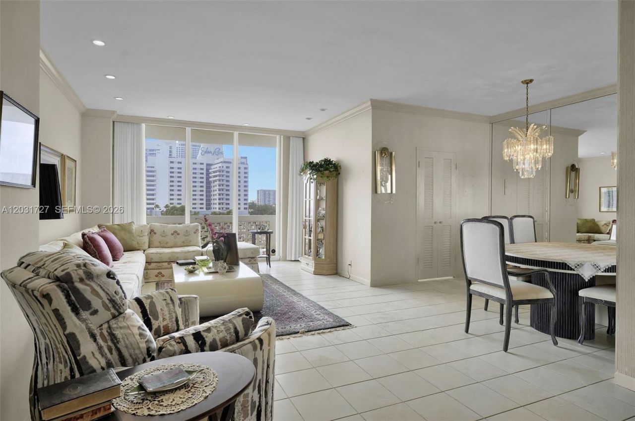 4747 Collins Ave, Unit 510, Miami Beach, FL 33140 Photo