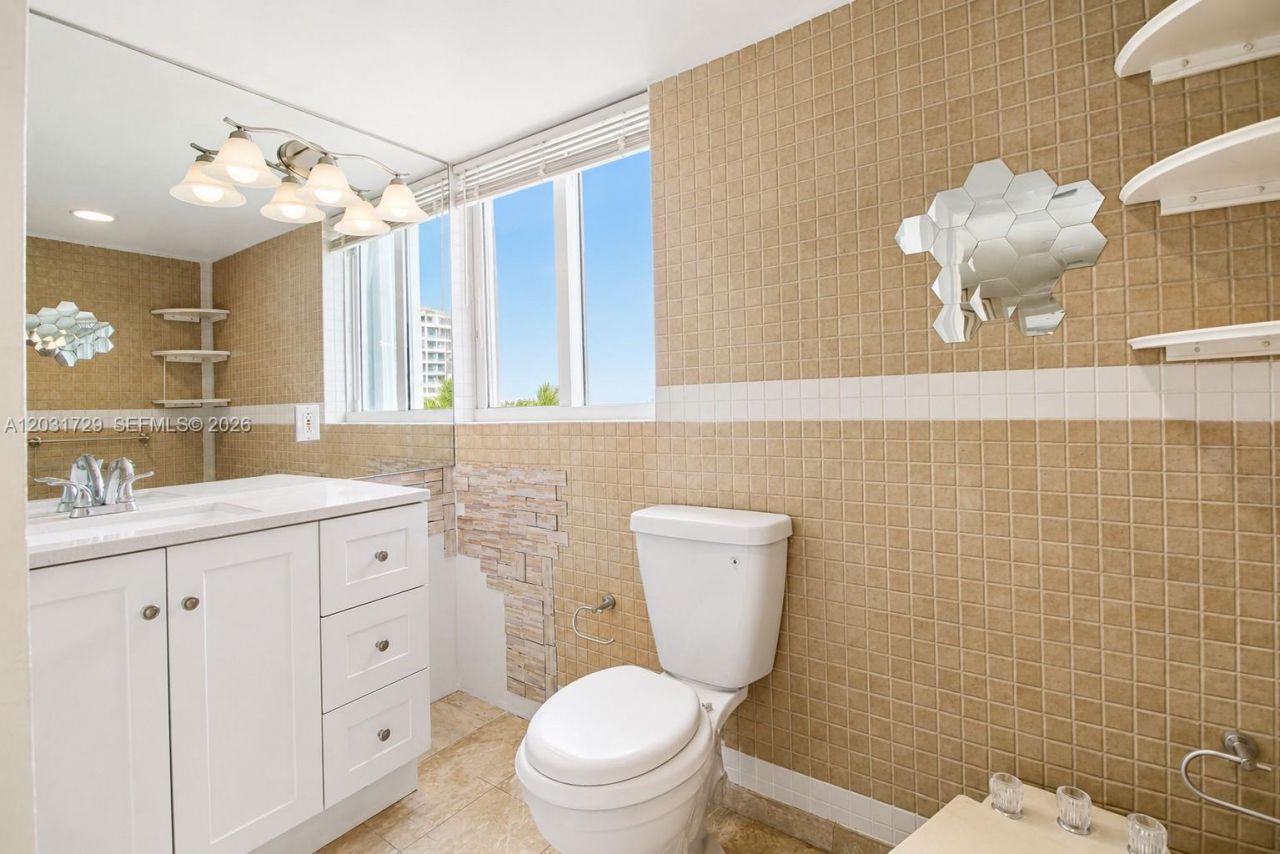 5900 Collins Ave , Unit 601, Miami Beach, FL 33140 Photo