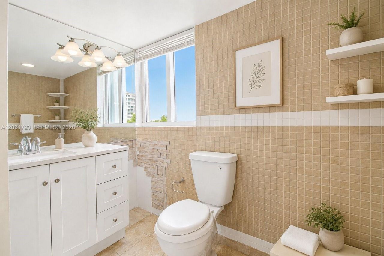 5900 Collins Ave , Unit 601, Miami Beach, FL 33140 Photo