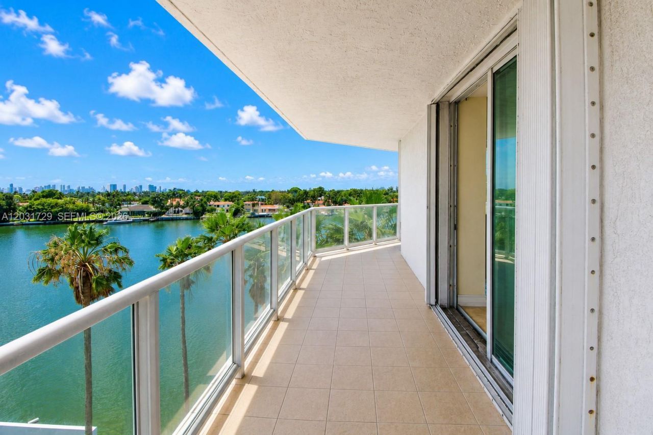 5900 Collins Ave , Unit 601, Miami Beach, FL 33140 Photo