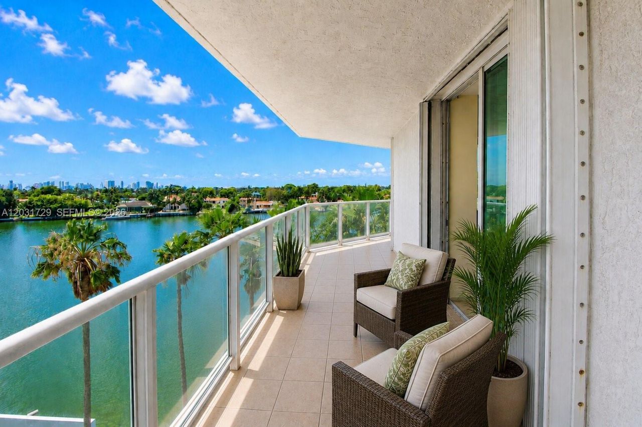 5900 Collins Ave , Unit 601, Miami Beach, FL 33140 Photo