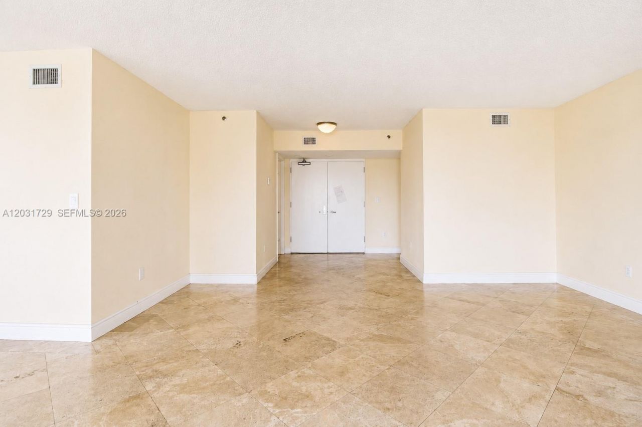 5900 Collins Ave , Unit 601, Miami Beach, FL 33140 Photo