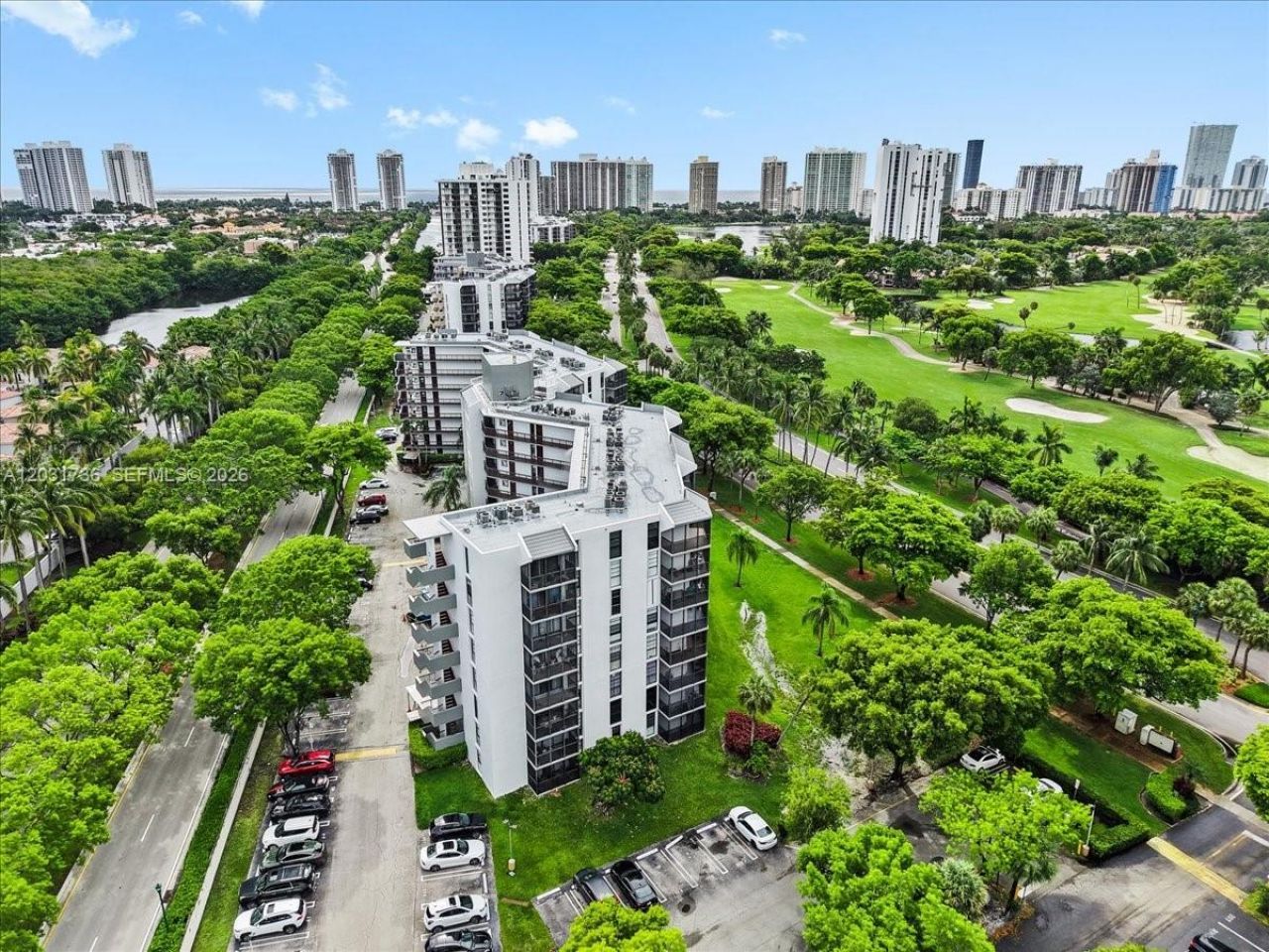 3101 N Country Club Dr , Unit 209, Aventura, FL 33180 Photo