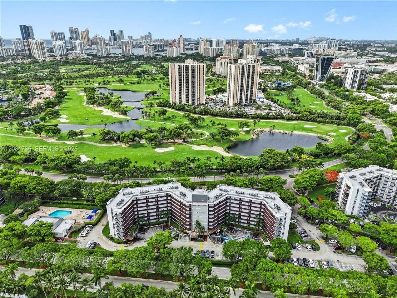 3101 N Country Club Dr , Unit 209, Aventura, FL 33180 Photo