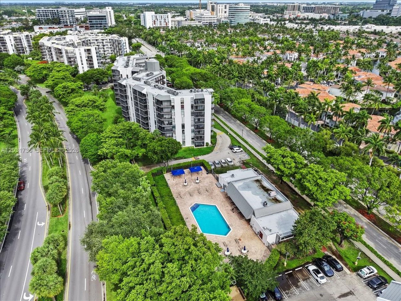 3101 N Country Club Dr , Unit 209, Aventura, FL 33180 Photo