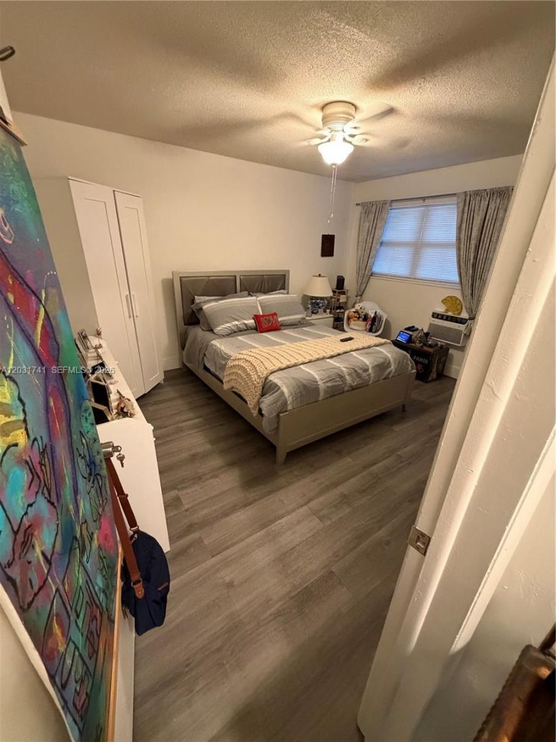 3500 Harrison , Unit 4, Hollywood, FL 33021 Photo