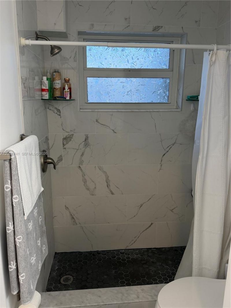 3500 Harrison , Unit 4, Hollywood, FL 33021 Photo