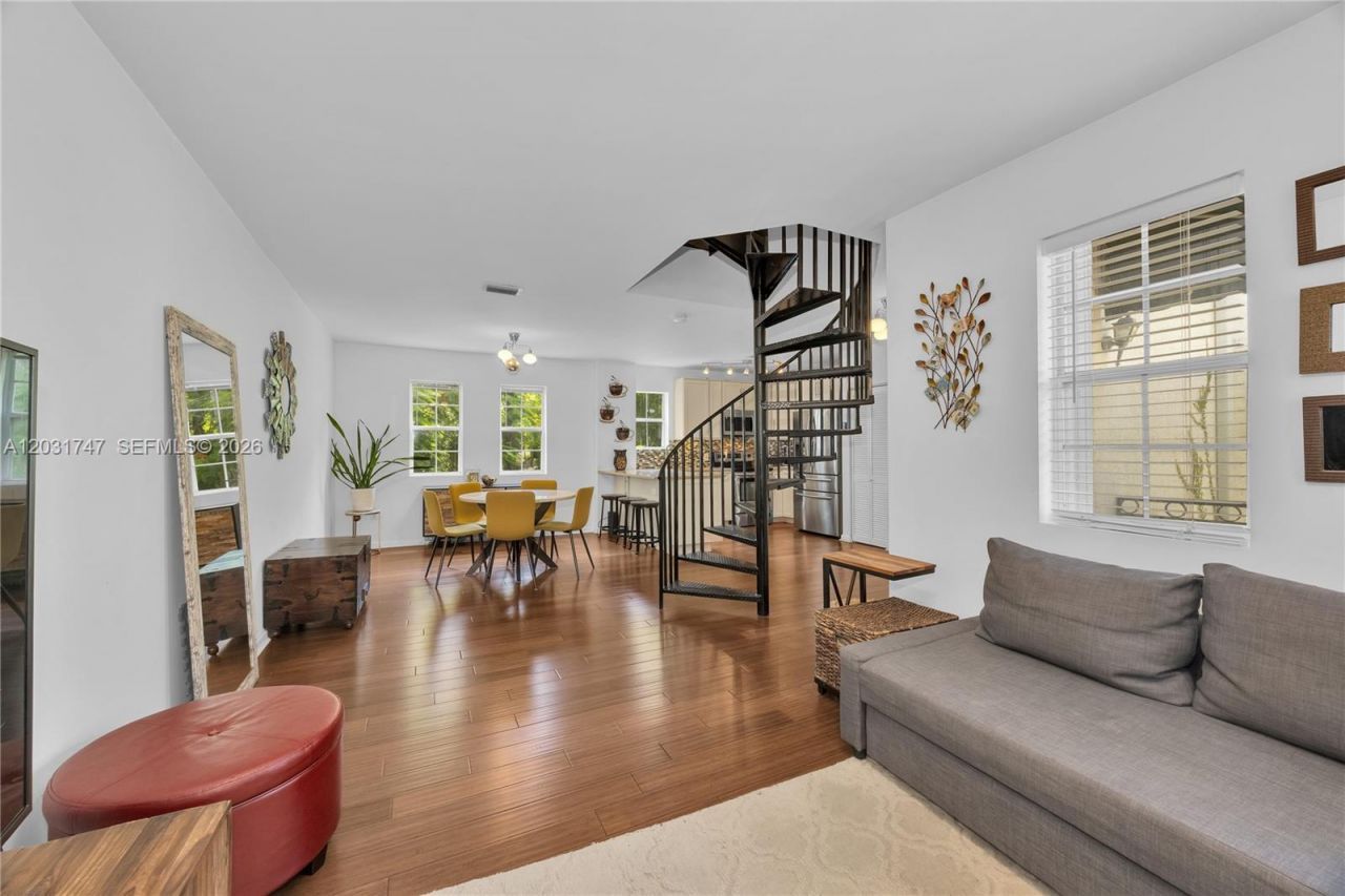 2850 Coconut Ave , Unit 15, Miami, FL 33133 Photo
