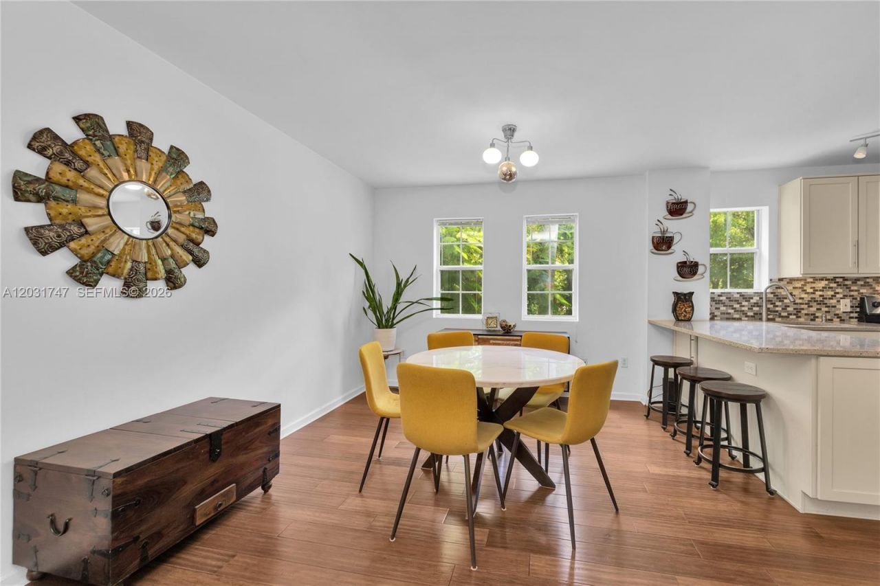 2850 Coconut Ave , Unit 15, Miami, FL 33133 Photo