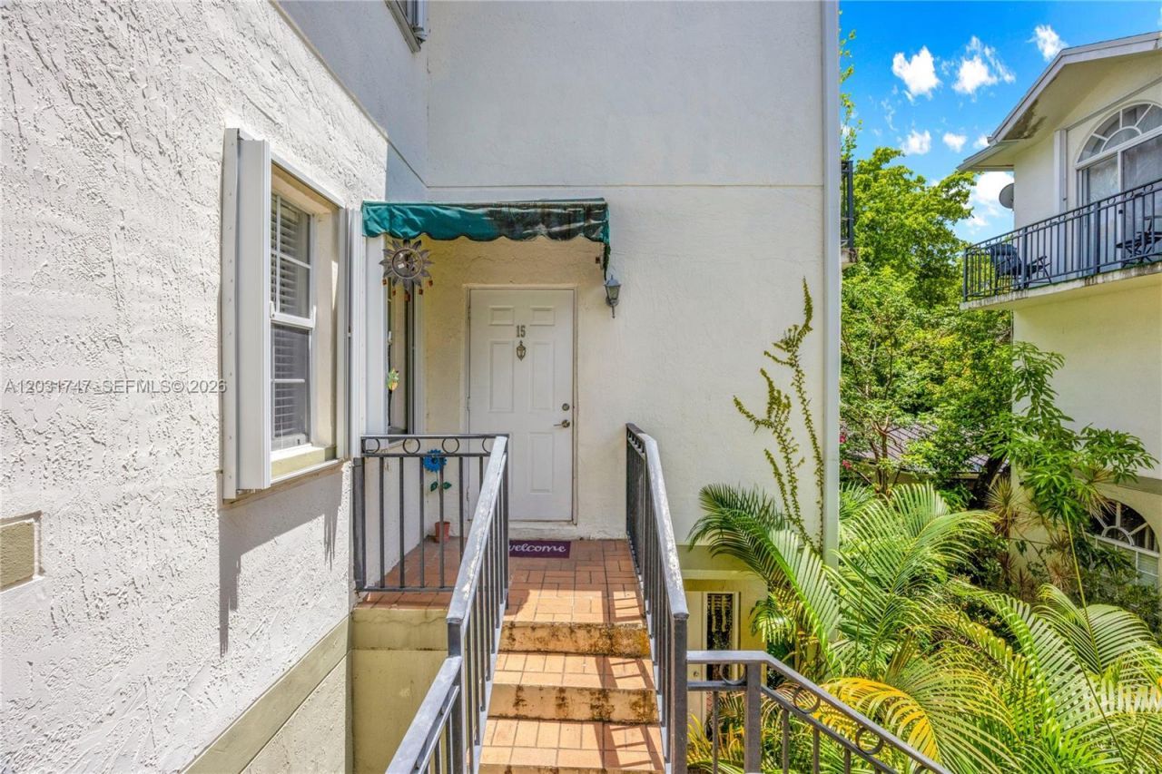 2850 Coconut Ave , Unit 15, Miami, FL 33133 Photo