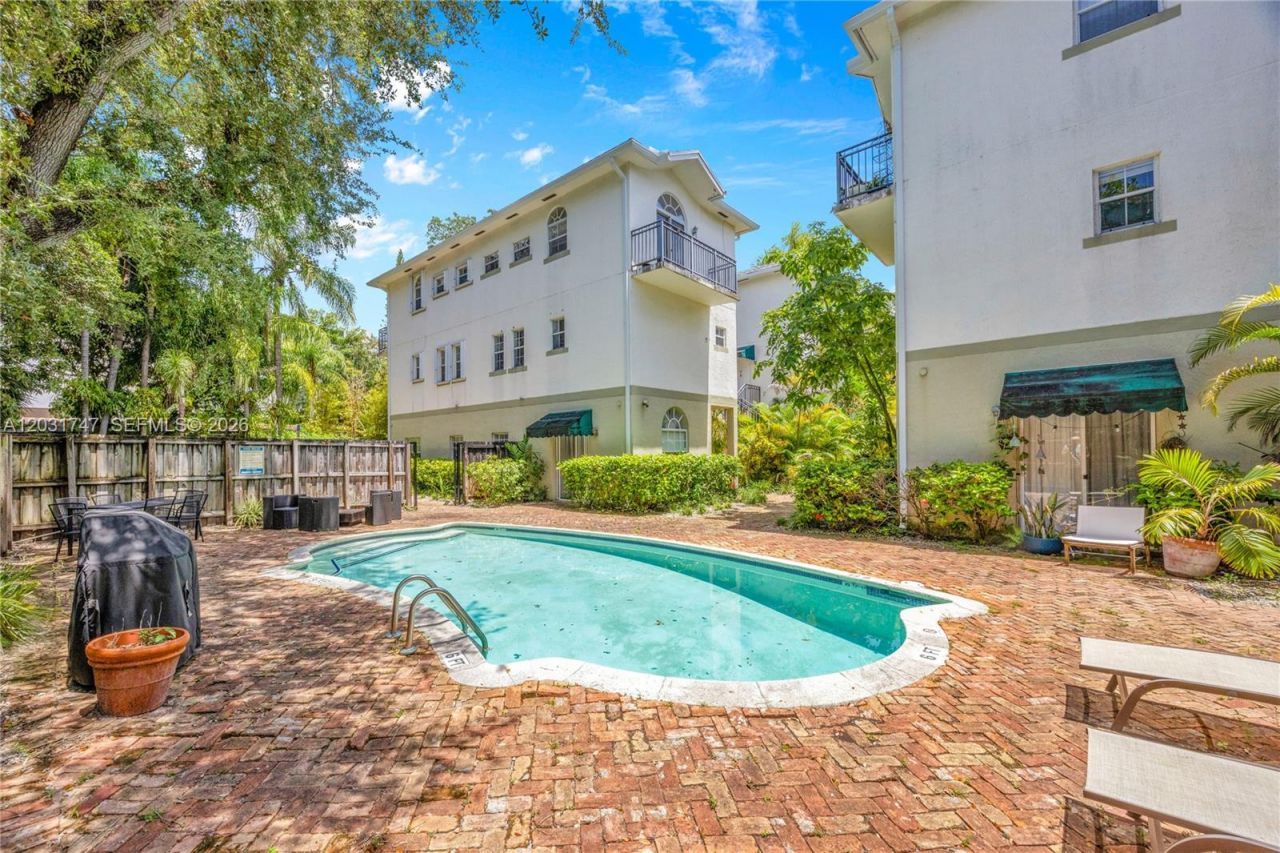 2850 Coconut Ave , Unit 15, Miami, FL 33133 Photo