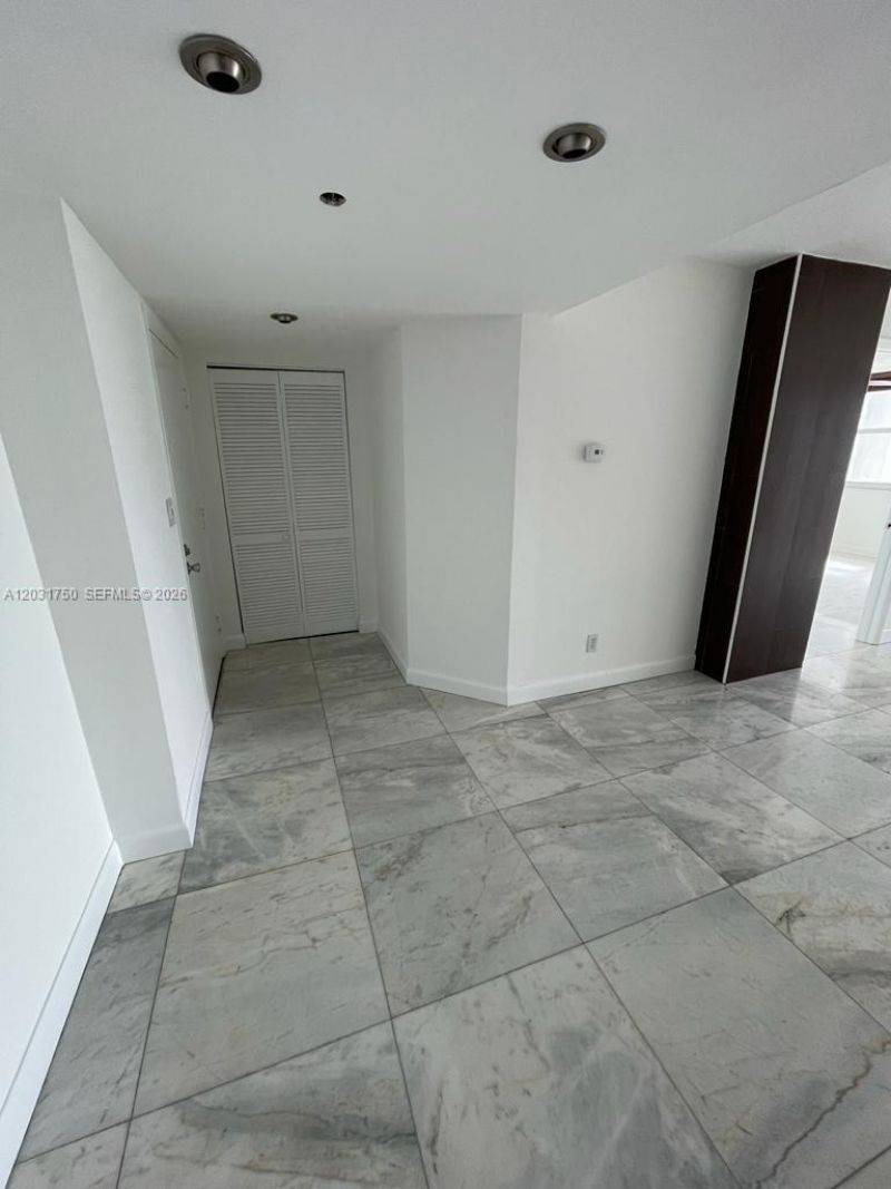 770 Claughton Island Dr , Unit 1504, Miami, FL 33131 Photo