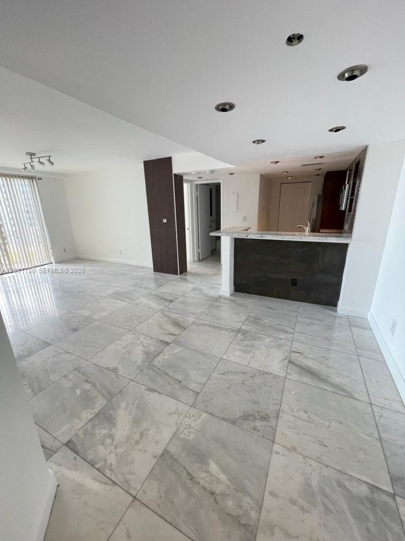 770 Claughton Island Dr , Unit 1504, Miami, FL 33131 Photo