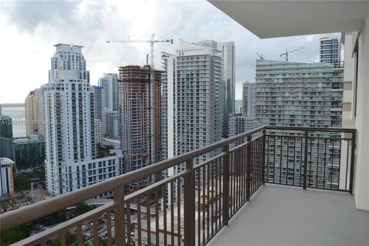 999 SW 1st Ave , Unit 2517, Miami, FL 33130 Photo