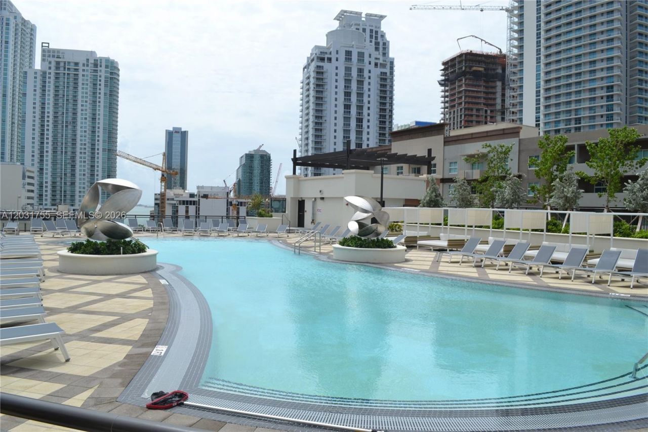 999 SW 1st Ave , Unit 2517, Miami, FL 33130 Photo