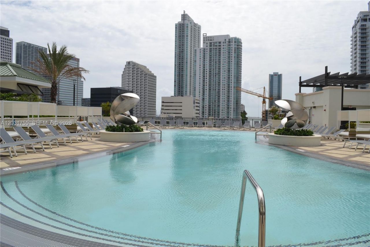 999 SW 1st Ave , Unit 2517, Miami, FL 33130 Photo