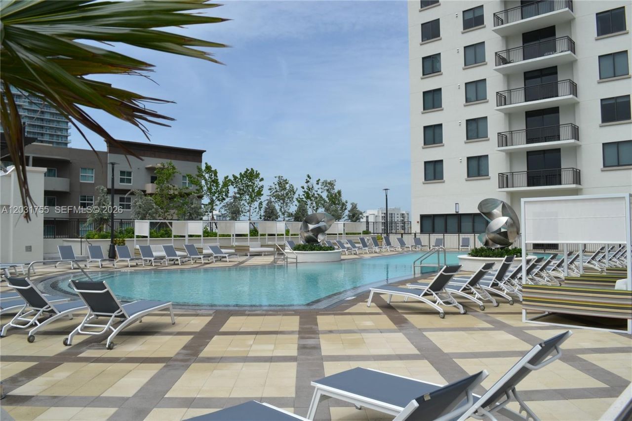 999 SW 1st Ave , Unit 2517, Miami, FL 33130 Photo