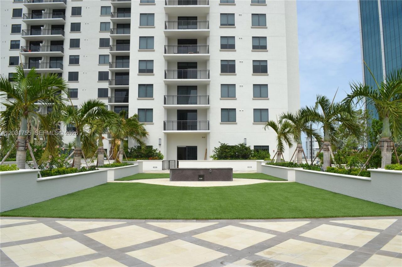 999 SW 1st Ave , Unit 2517, Miami, FL 33130 Photo