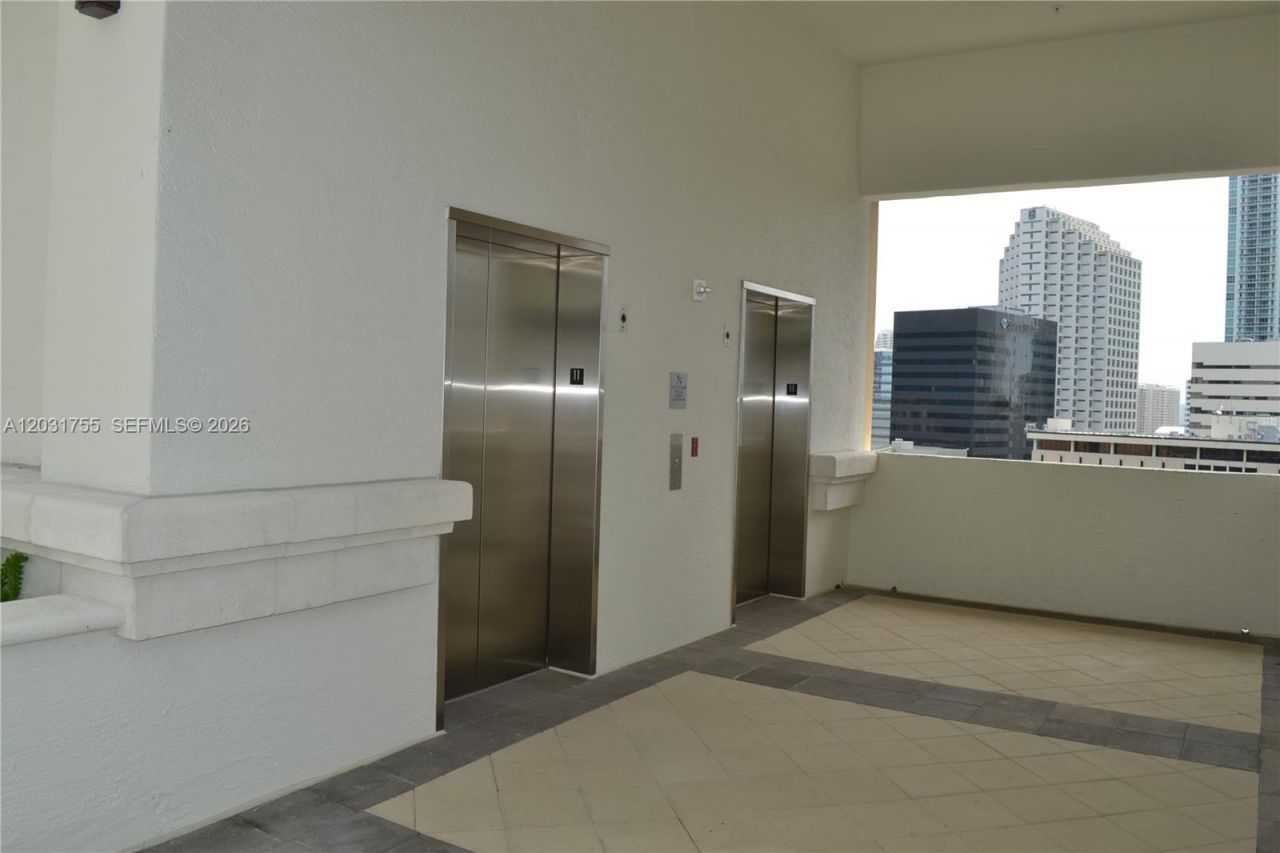 999 SW 1st Ave , Unit 2517, Miami, FL 33130 Photo