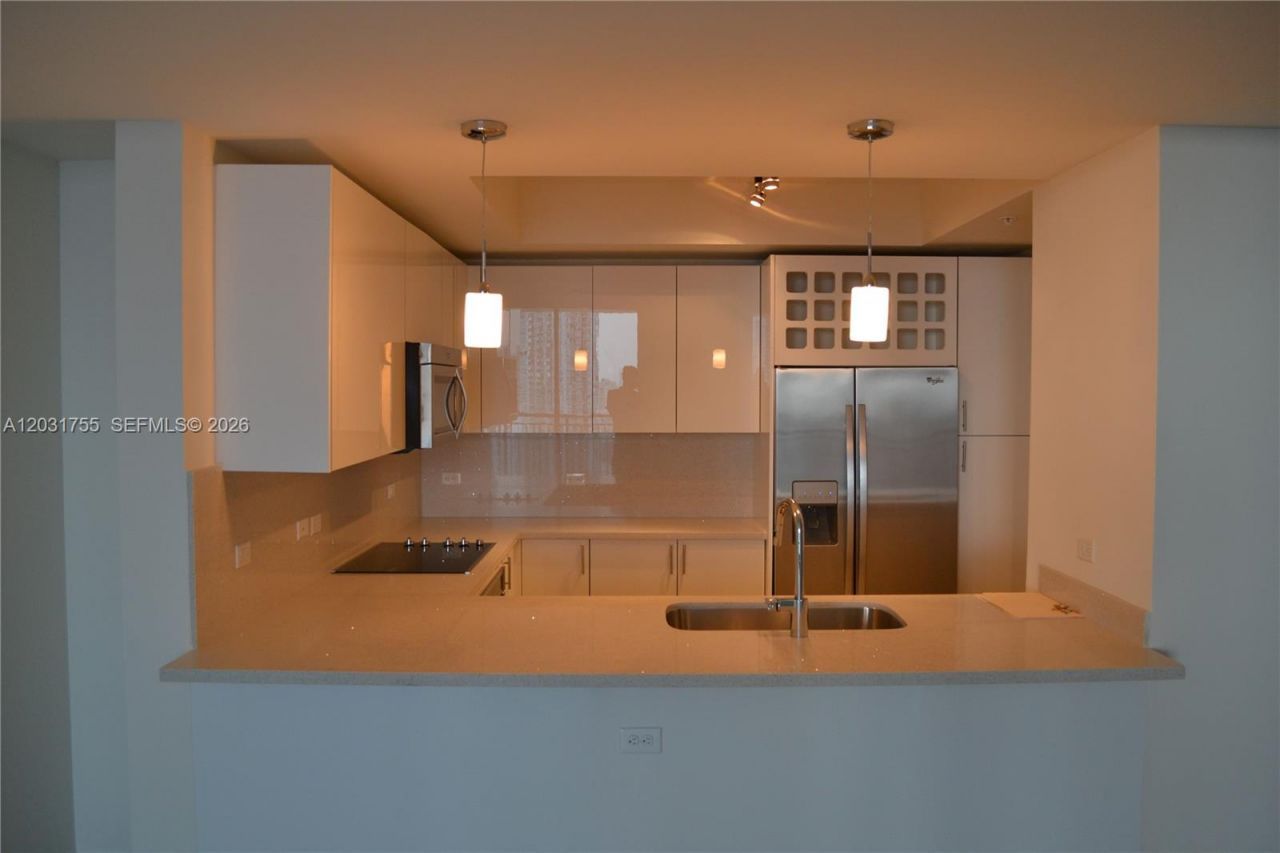999 SW 1st Ave , Unit 2517, Miami, FL 33130 Photo