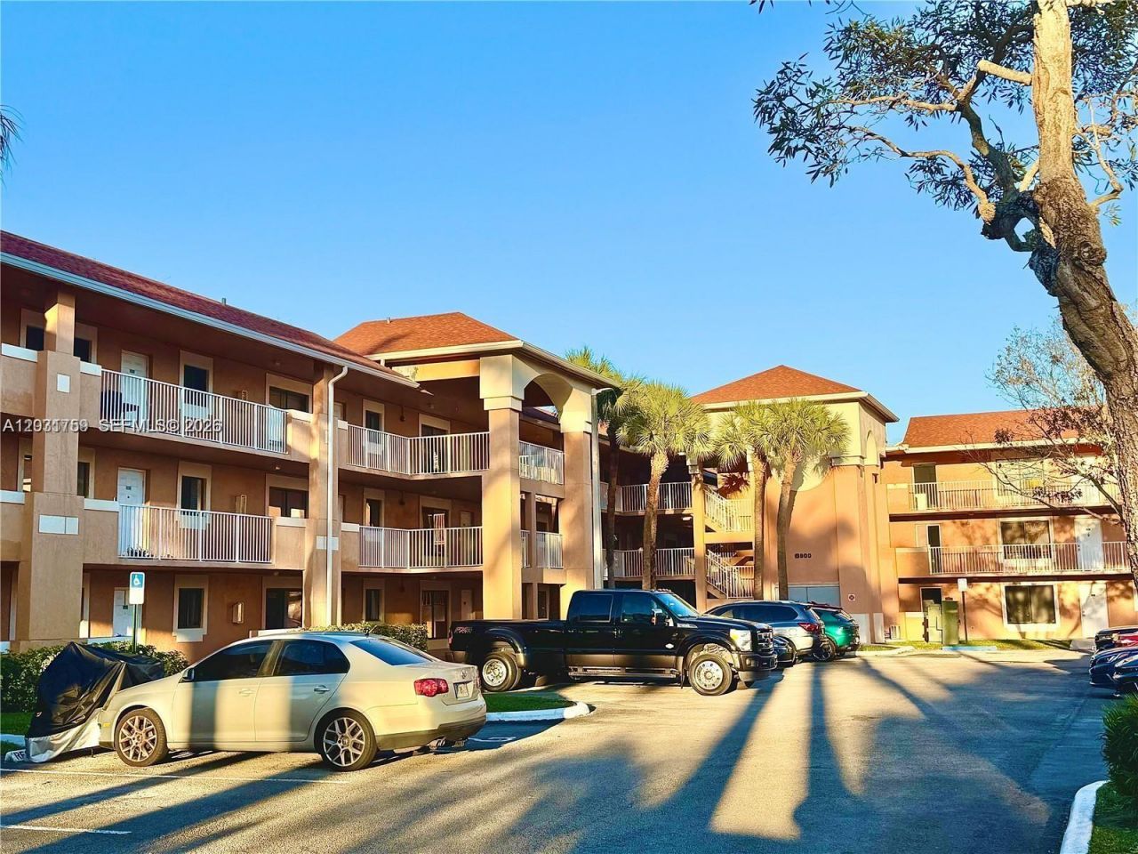 6900 SW 39th St , Unit 206J, Davie, FL 33314 Photo