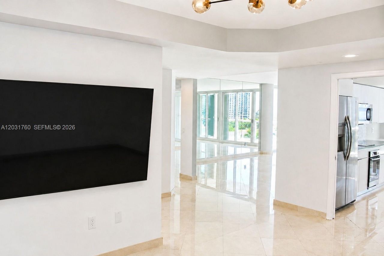 16400 Collins Ave, Unit 542, Sunny Isles Beach, FL 33160 Photo